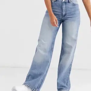Yoko jeans från Monki i storlek 28💗