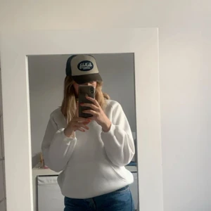 Keps - Så fet ny Von Dutch keps, köpt för ca 1 månad sen så knappt använd, högsta bud är 150kr❤️