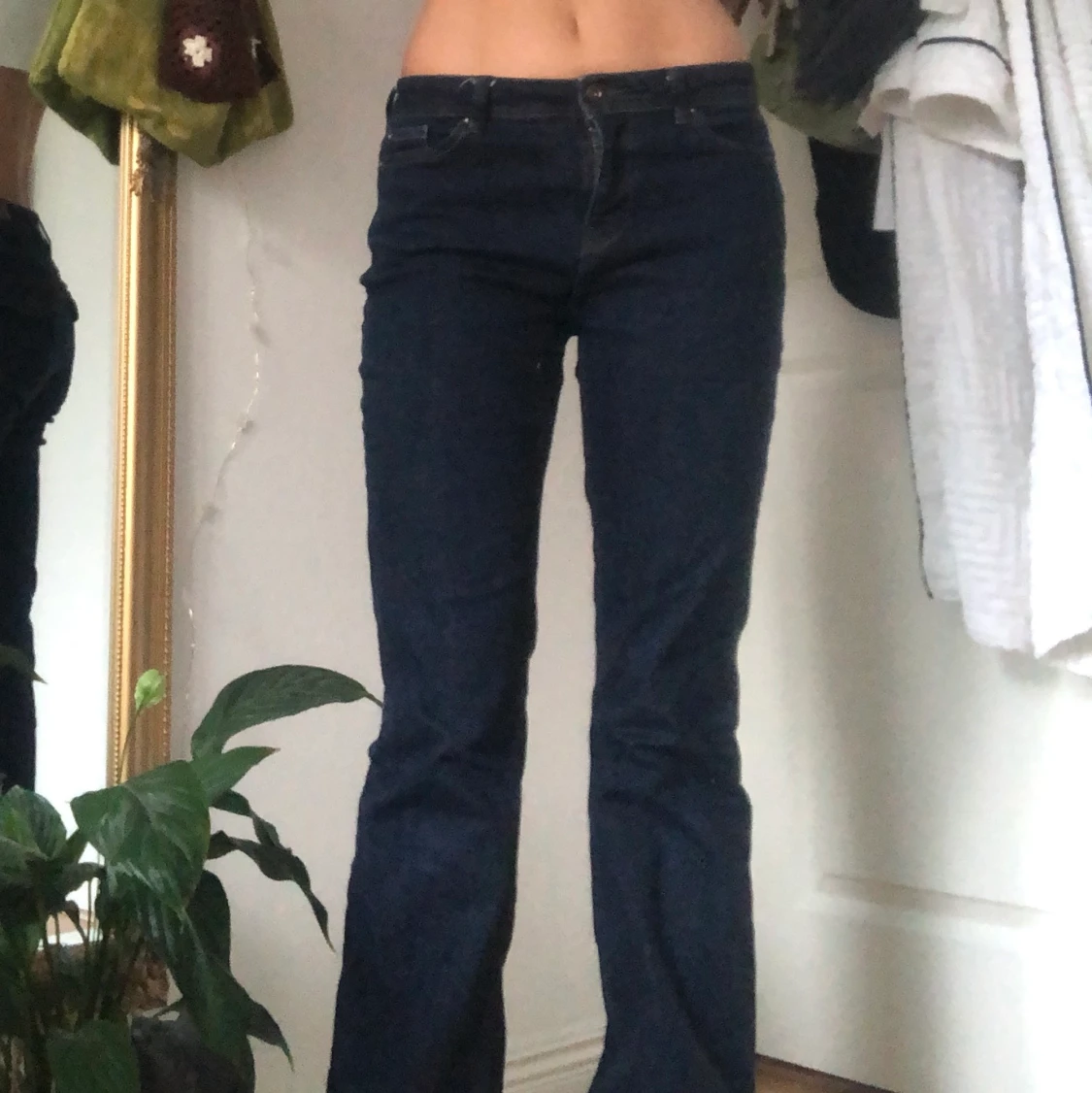 Mörkblåa jeans - 90