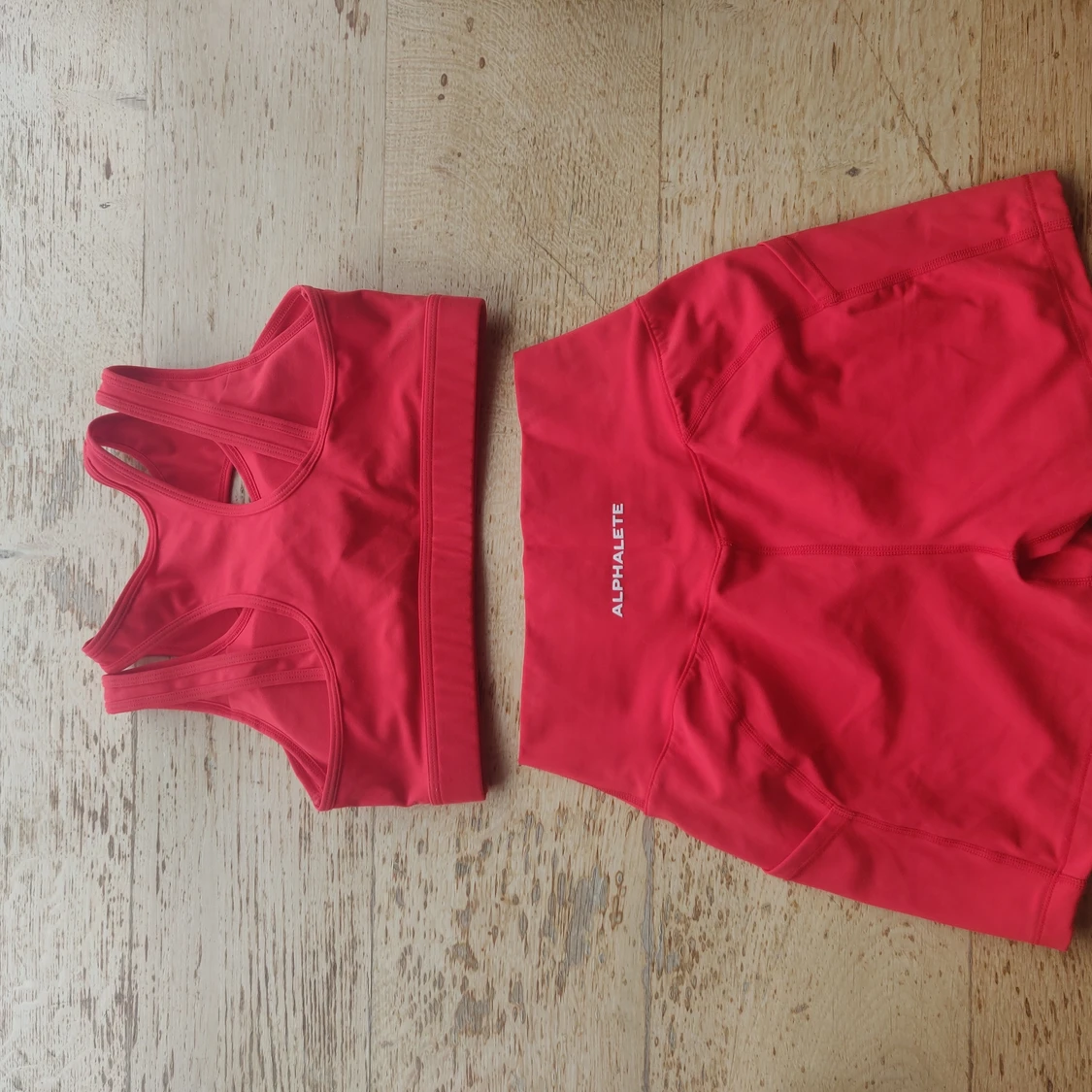 Alphalete surface - 90