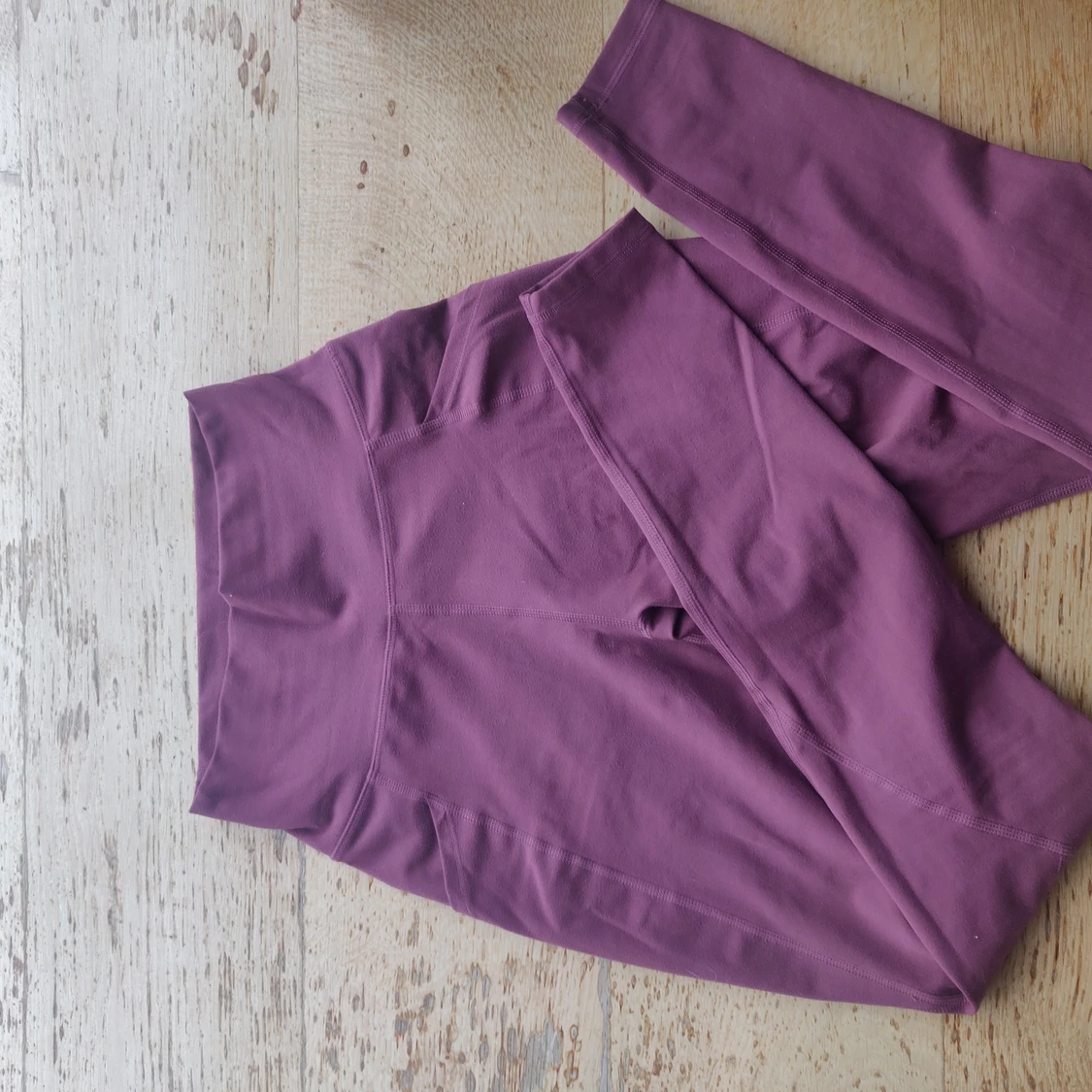 Alphalete surface leggings - 90