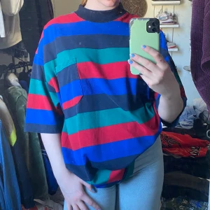 Tshirt - Tjockt tyg, väldigt oversize 