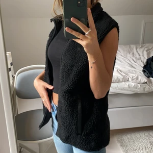 Väst - Snygg teddyväst i fint skick😊