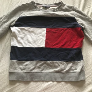 Tommy hilfigher  - Tommy hilfiger, Storlek S, bra kvalitet och mjuk i materialet 