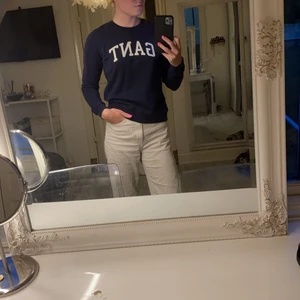 Gant tröja - Marinblå gant tröja, använd 1 gång.