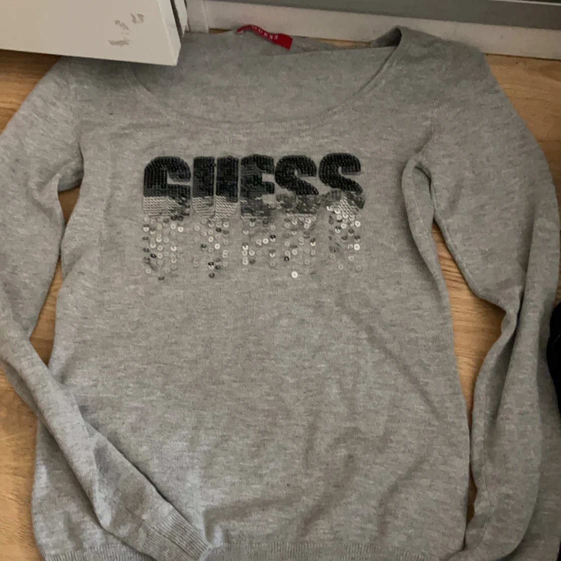 Guess tröja 