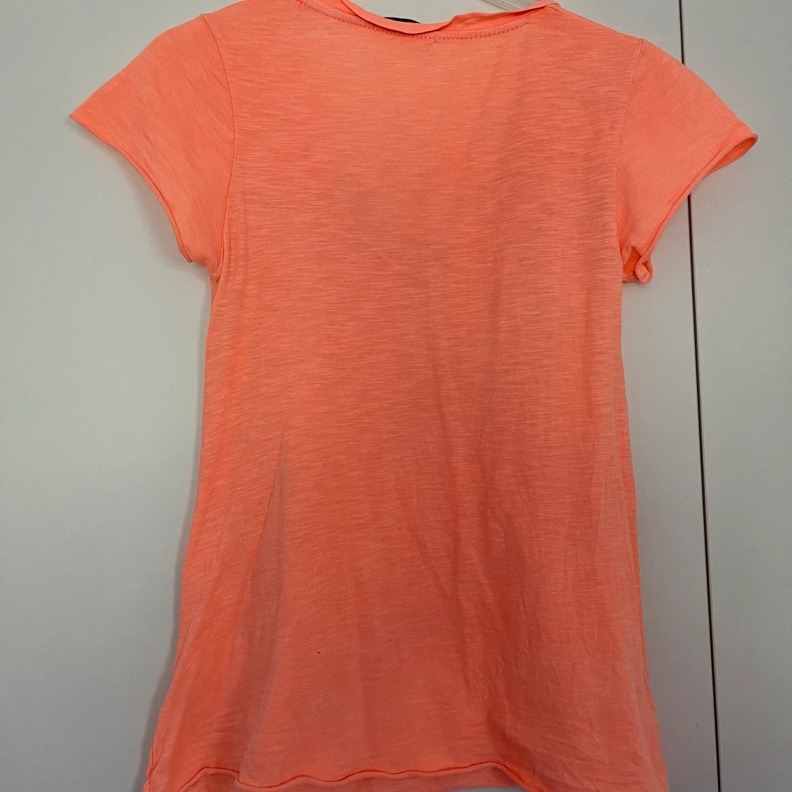 V-ringad T-Shirt  - 90