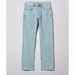 Jeans - Jeans från weekday i modellen wire storlek W 24 L 30. Något år gamla men nästan helt oanvända och i fint skick. (Köparen står för frakten)