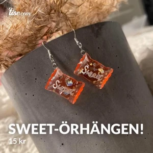 Sweet-örhängen! - Sweet-örhängen gjorda utav mig Ellen!                                   15 kr + 13 kr frakt!                                                                 (KÖP 4 PAR= FRAKTFRITT!) ❤️