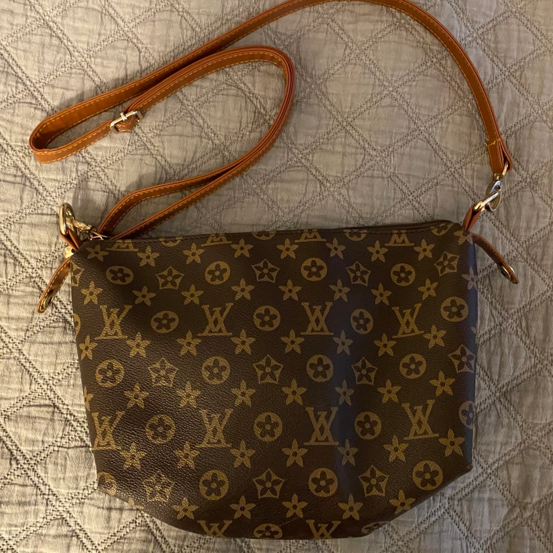 Axelremsväska  - 90