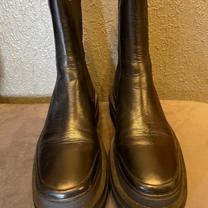 Skinn boots Zara strl 36 - Använda en gång!