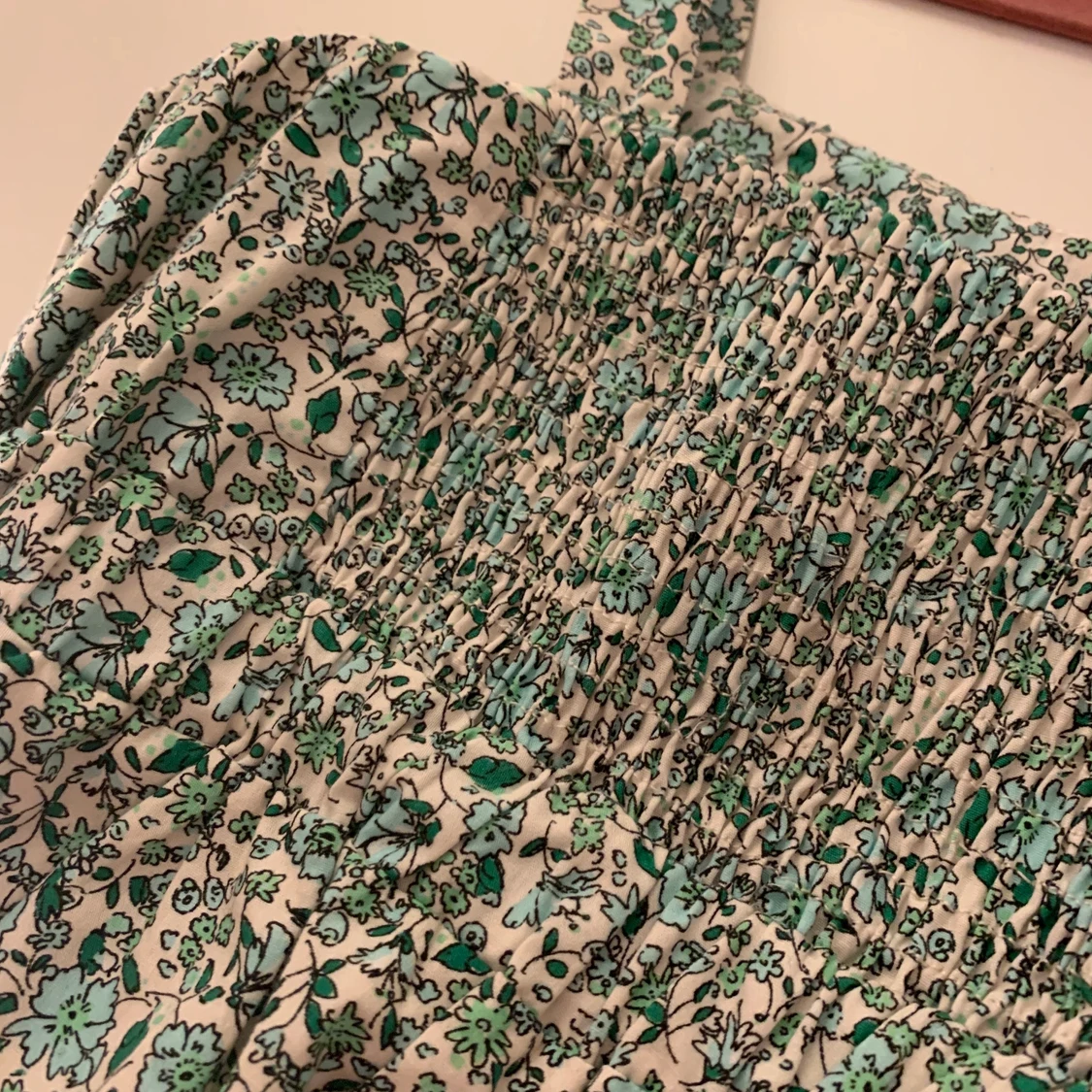 En grön och vit blommigt linne!! - 90