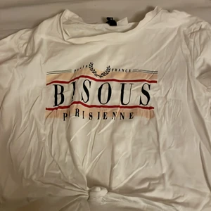 T-shirts  - Med knyte framtill 