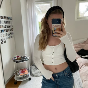 Vit tröja ifrån Ginatricot  - Vit tröja ifrån Ginatricot storlek Xs