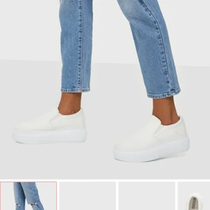 Skor stl 38  - Säljer mina skor som jag köpte från Nelly för ett tag sedan pga dom är för stora. De är i stl 38 men jag skulle säga att dom passar någon med stl 39. De är aldrig använda endast testade. Frakt tillkommer 