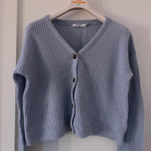 Stickad kofta💕 - Fin kofta från NaKd! Bra skick!