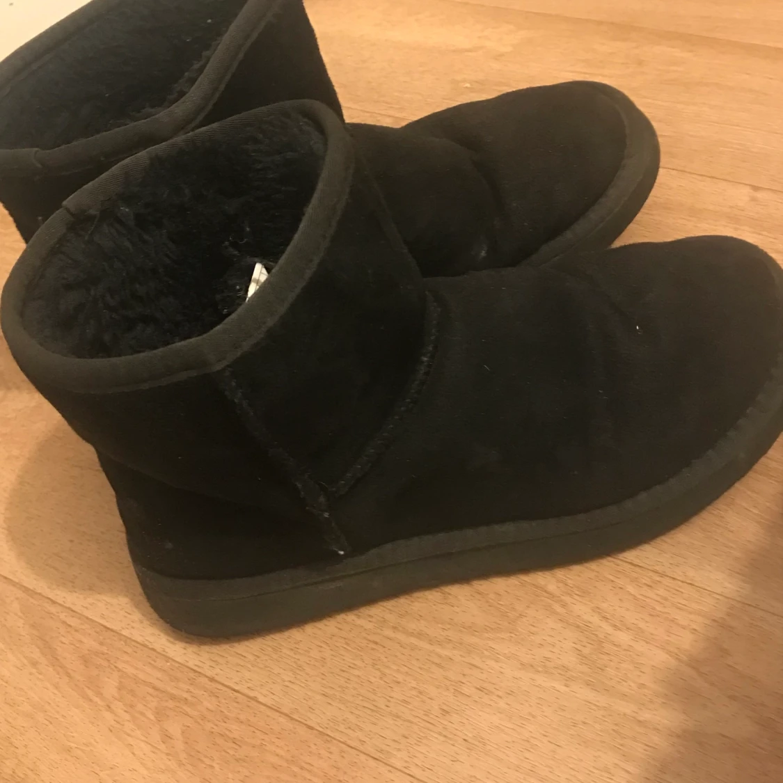 Svarta uggs 