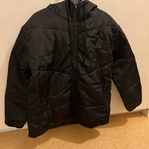 Jacket xl  - Waterproof xl jacket.  New . Size: xl 