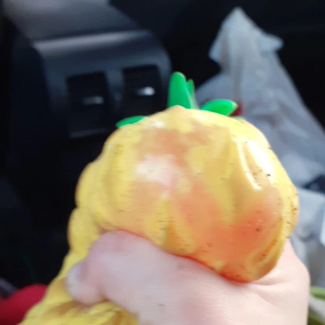 Ananas stresboll - 90