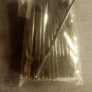 Ögonfrans/ögonbryns borstar  - Oanvända, 5kr styck, ju fler du köper destu mer rea :) 