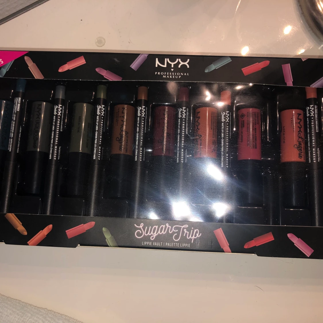 Läppennor och lip creams - 90