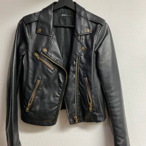 Fejkakinnjacka - Bra skick 