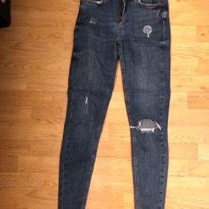 Jeans  - Jeans från pieces, strl xs men passar även S