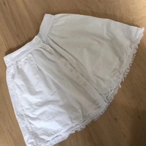 Vid kort kjol - Kort vid kjol . 