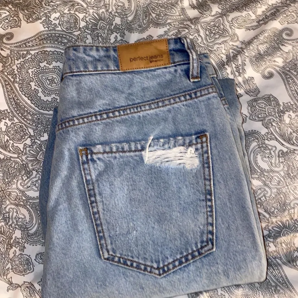 Fina blå jeans från Ginatricot, storlek 38💙💙. Jeans & Byxor.