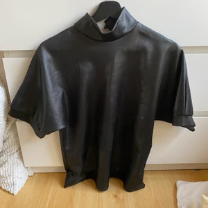 Fest topp - Fin fest topp, aldrig använd, står ej för frakt!