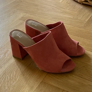 Skor - ✨ frakt inräknat i priset