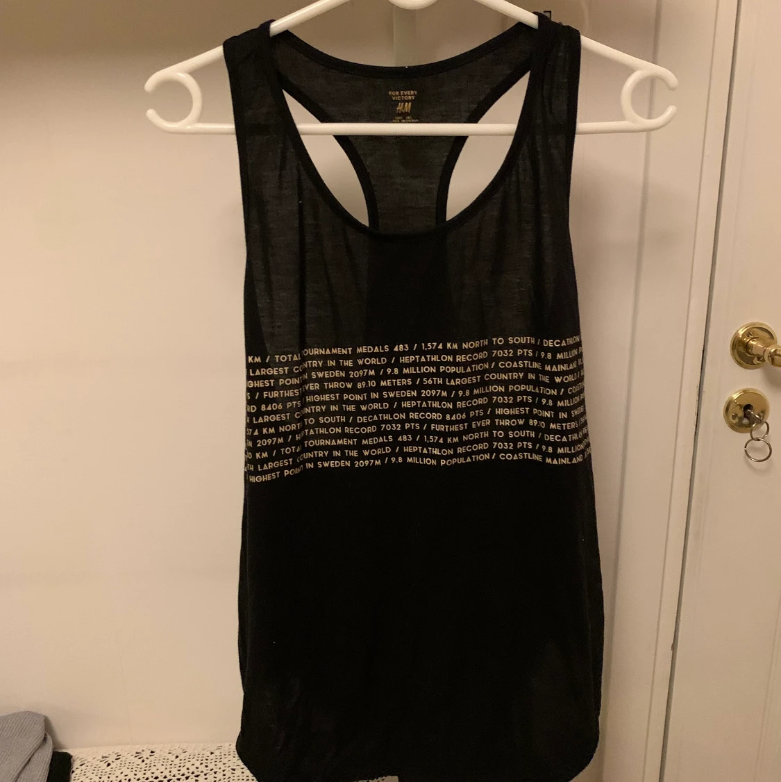 Helt oanvänt träningslinne strl L