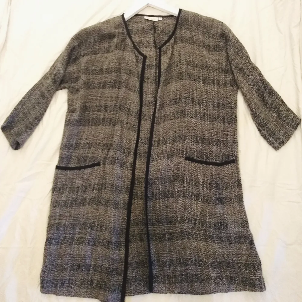 Cardigan by MASAi size small. It was bought a while ago but was used only once. Looks great on almost everything because of  it's neutral colors.. Tröjor & Koftor.