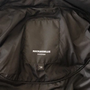 Strl 34/36 - Vinterjacka (rock and blue)