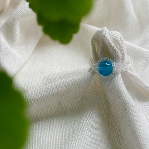 Pärlring ”Caeruleum” - CAERULEUM är en pärlring som är i storlek S.