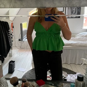 Grön topp zara  - Intressekoll på denna dina gröna topp från zara! ❤️‍🔥❤️‍🔥