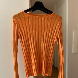 Orange topp - Storlek S-M
