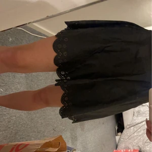 Skinn kjol  - Fin skinn kjol i strl S, aldrig använd 🤍