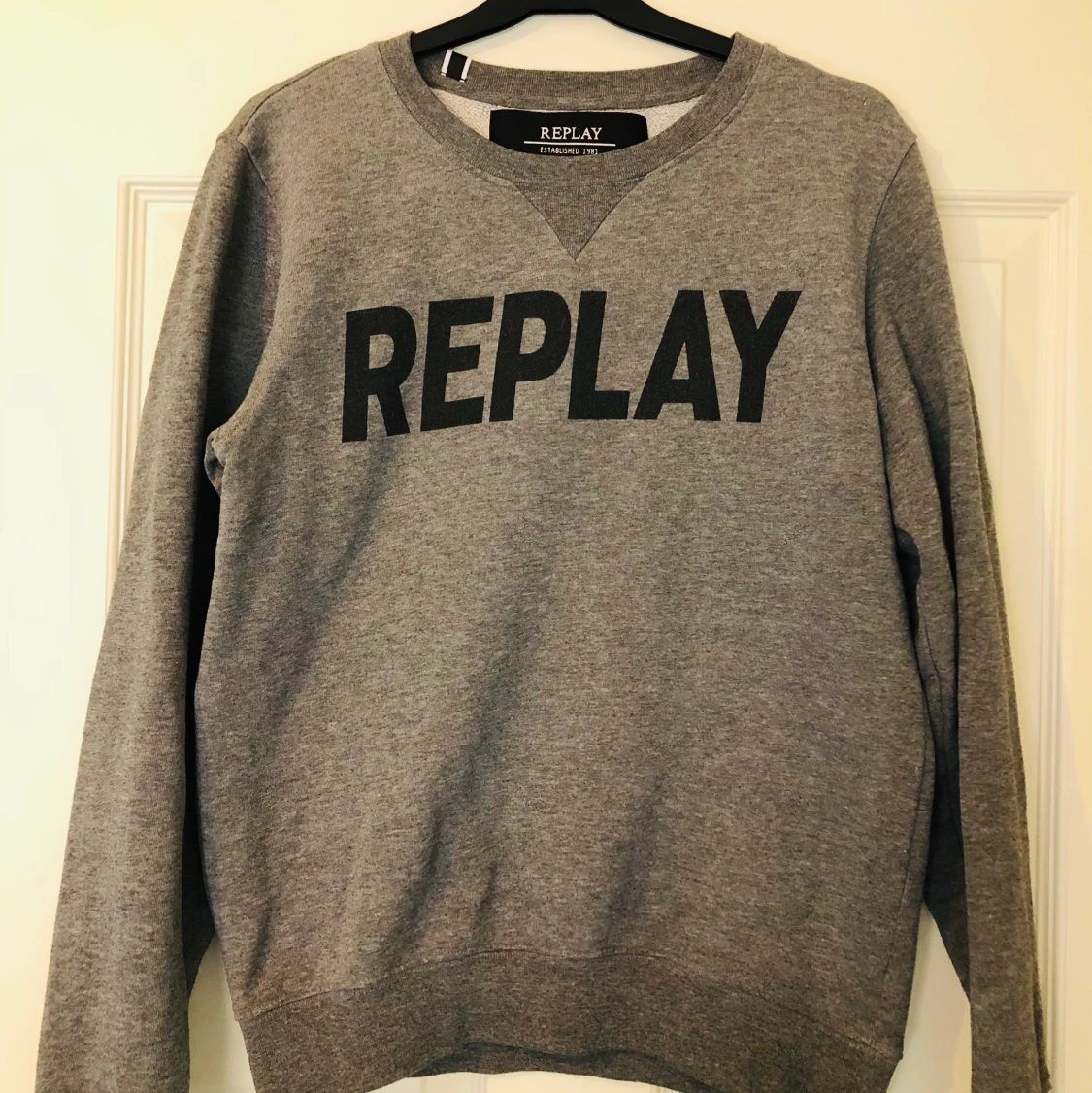 Replay tröja storlek small