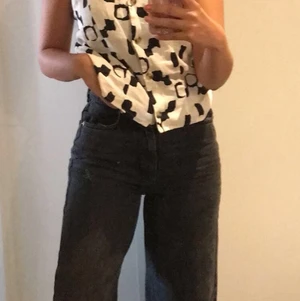 H&M linne, s - Nyskick, endast använt en gång. Köparen står för frakt.