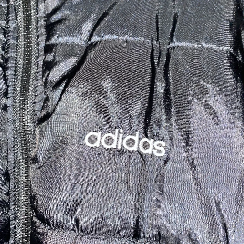 Vinterjacka från Adidas.. Jackor.