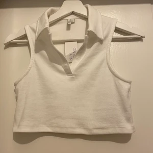 Ny nly topp  - Ny gullig topp från Nelly 