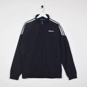 Klassisk vindjacka från Adidas - Klassisk svart windbreaker från Adidas 