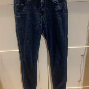 Levis jeans i storlek 26, befintligt skick