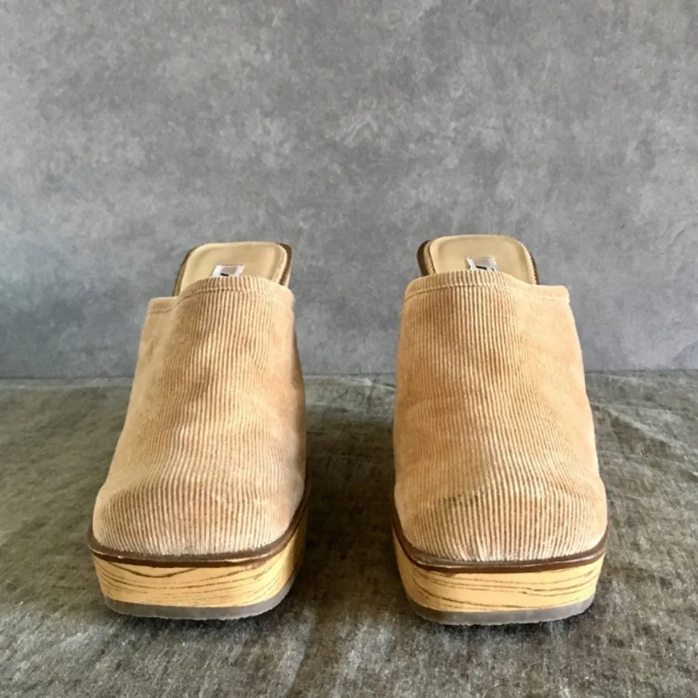 Vintage platform skor köpa online, bra skick men finns lite små märken. . Skor.