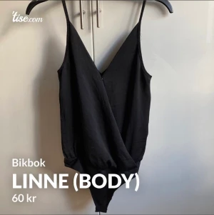 Linne (body) - Svart linne i bodymodell från Bikbok. Endast använd en gång så är i nyskick!