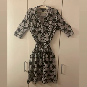 Klänning - Klänning från H&M som inte passar längre, perfekt för sommaren! 💛