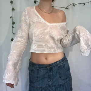 Vit blus - Såå fin blus, avklippt