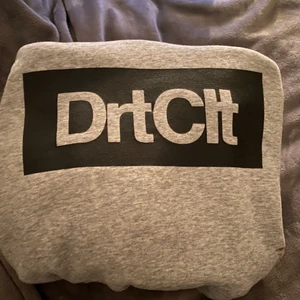 Dirt Cült hoodie  - En hoodie från Dirt Cült i storlek XS