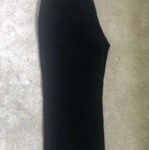 Svart jeans - 10/10 helt nya och dem har aldrig använts.